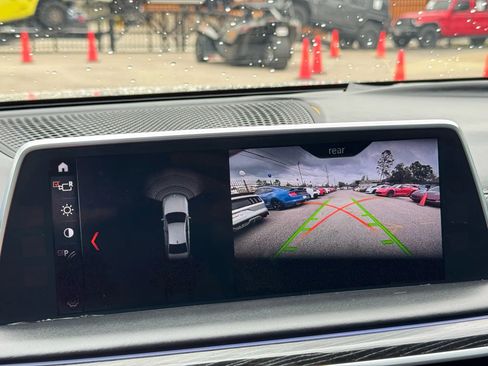 Used 2019 BMW 750i w/ Executive Package image 35