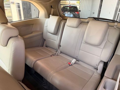Used 2014 Honda Odyssey EX-L image 13