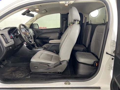 Used 2020 Chevrolet Colorado W/T w/ WT Convenience Package image 24