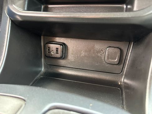 Used 2022 Chevrolet Colorado W/T w/ WT Convenience Package RWD image 38