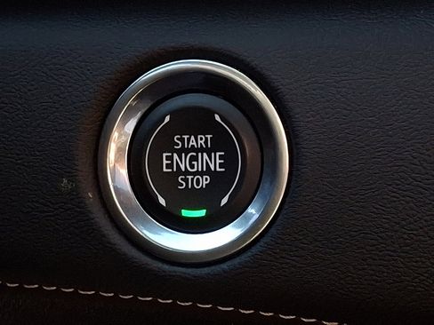 Used 2023 Cadillac Escalade ESV Premium Luxury image 24