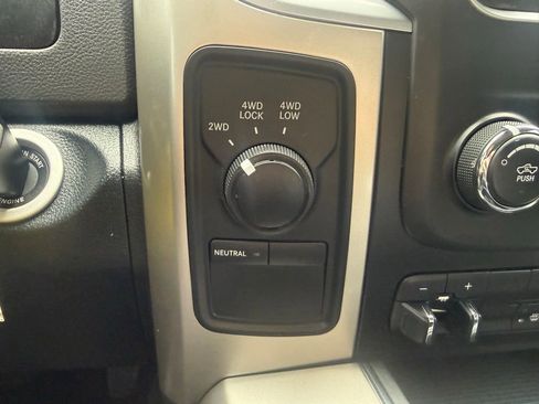 Used 2016 RAM 3500 Big Horn w/ Black Appearance Group AWD/4WD image 27
