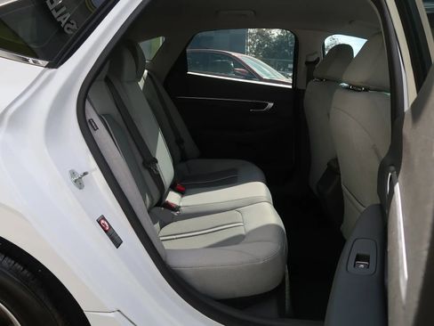 Used 2022 Hyundai Sonata SE image 22