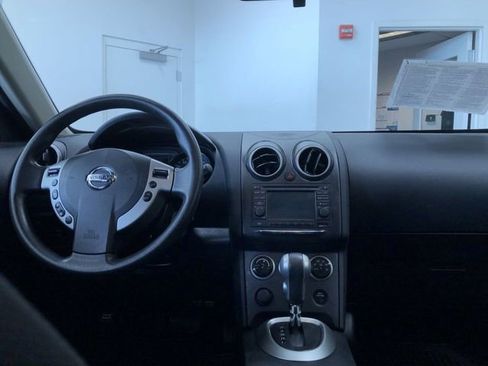Used 2011 Nissan Rogue SV w/ Premium Pkg image 17