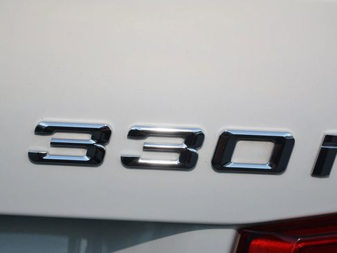 Used 2018 BMW 330i Sedan image 10