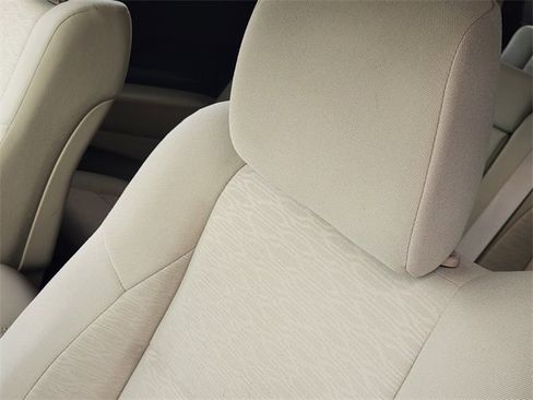 Used 2021 Dodge Durango SXT image 25