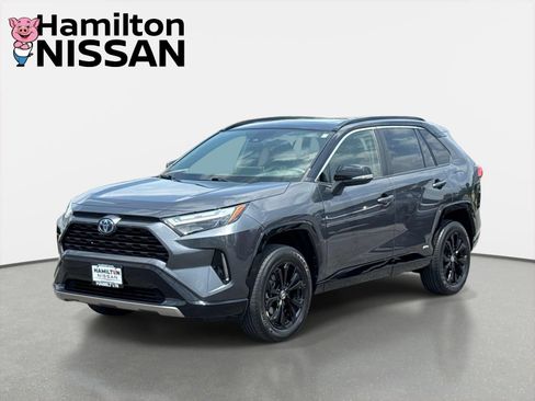 Used 2022 Toyota RAV4 XSE AWD/4WD image 5