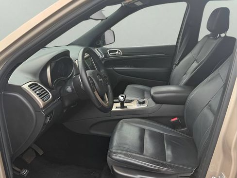 Used 2014 Jeep Grand Cherokee Limited w/ Trailer Tow Group IV AWD/4WD image 19