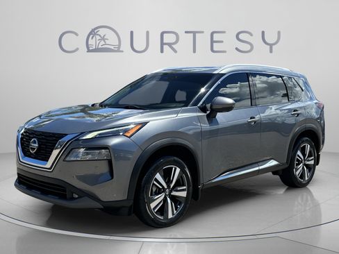 Certified 2021 Nissan Rogue SL FWD image 1