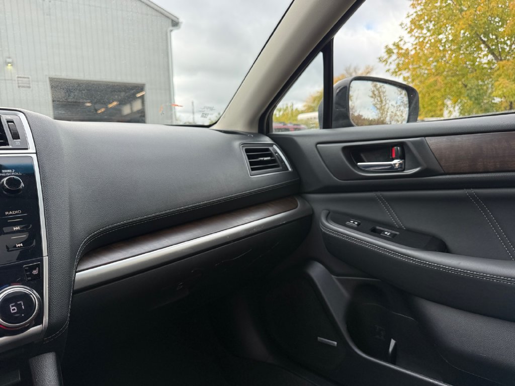 Used 2018 Subaru Outback 3.6R Limited AWD/4WD image 29