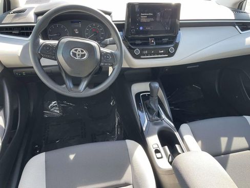 Used 2025 Toyota Corolla LE image 24