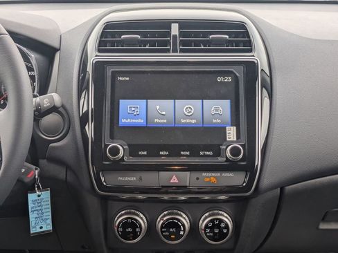 New 2026 Mitsubishi Outlander Sport LE AWD/4WD image 17