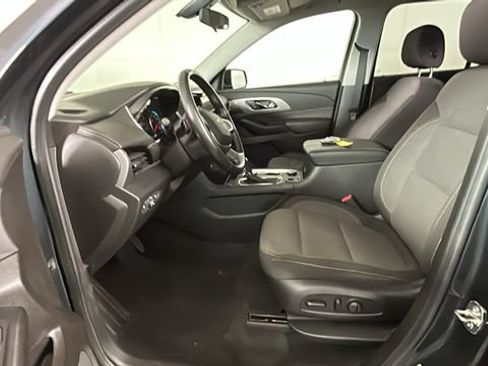 Used 2019 Chevrolet Traverse LT AWD/4WD image 11