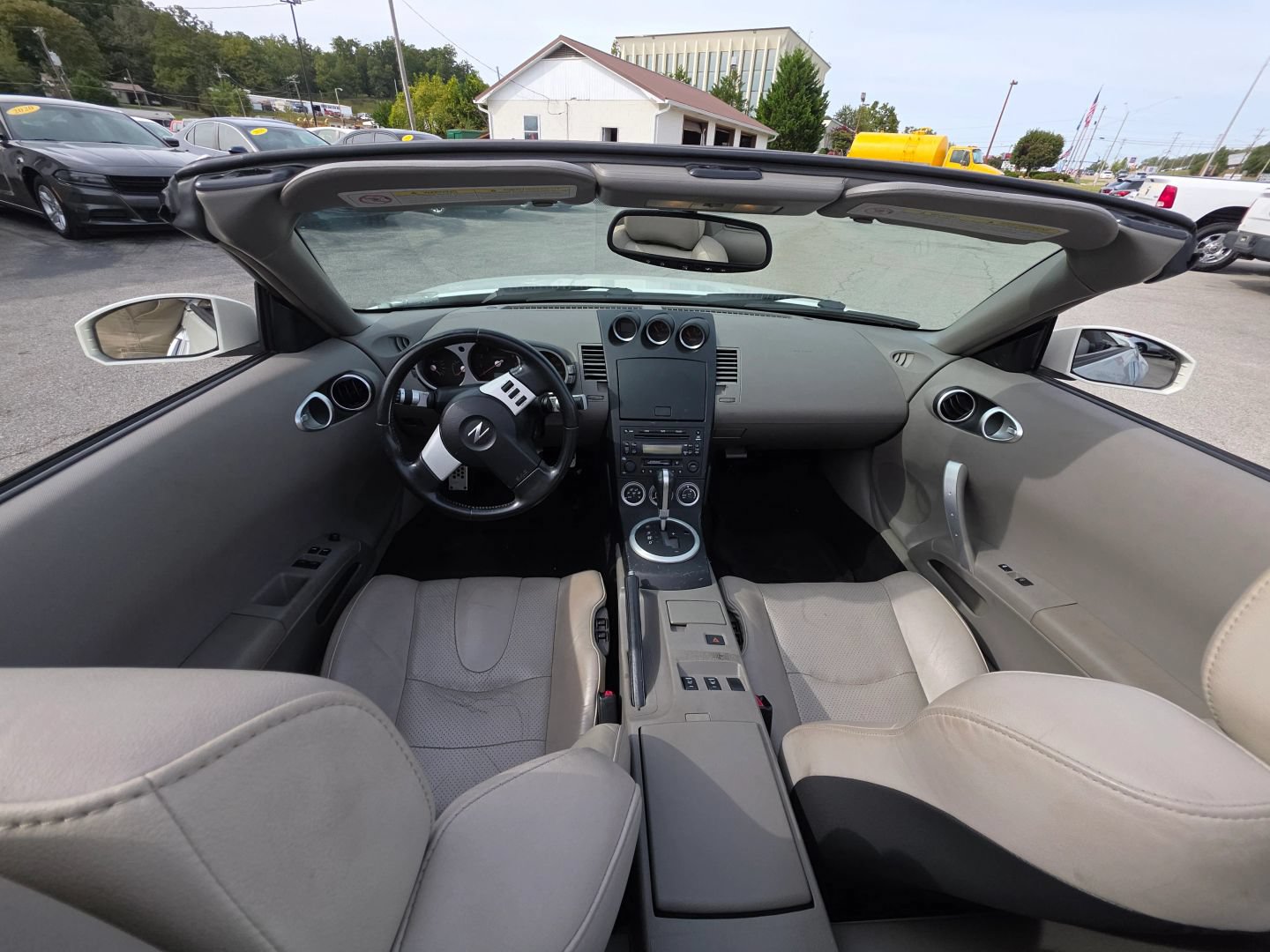 Used 2005 Nissan 350Z Touring RWD image 16