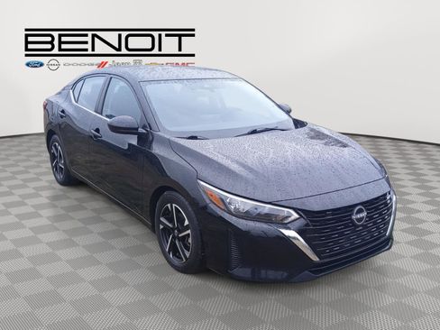 Used 2024 Nissan Sentra SV image 3