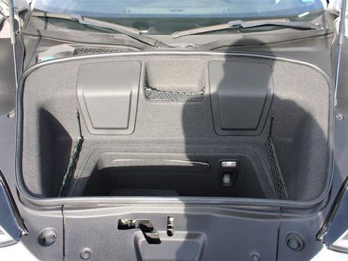 Used 2018 Audi R8 V10 w/ Carbon Exterior Package image 27