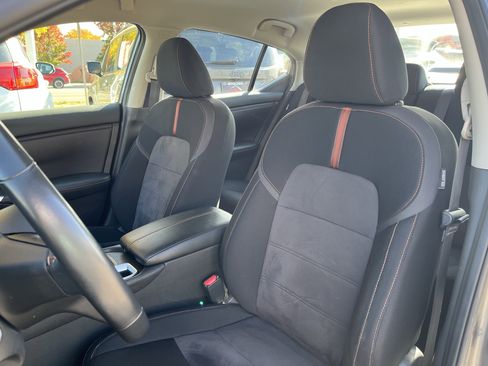 Certified 2023 Nissan Sentra SR w/ Trunk Package image 10