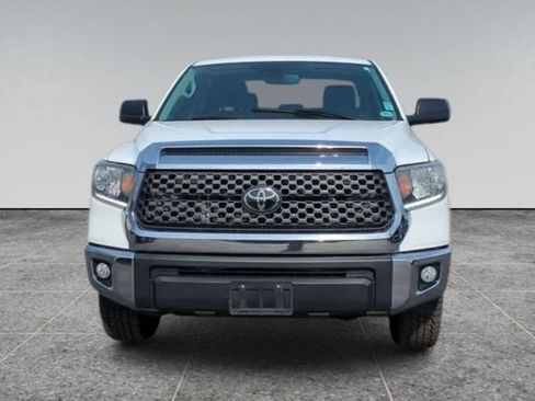 Used 2021 Toyota Tundra SR5 w/ SR5 Upgrade Package AWD/4WD image 2