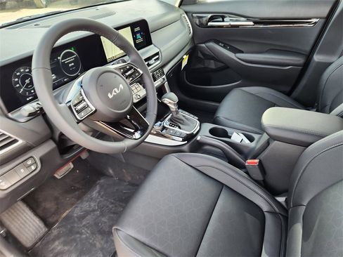 New 2026 Kia Seltos EX image 7