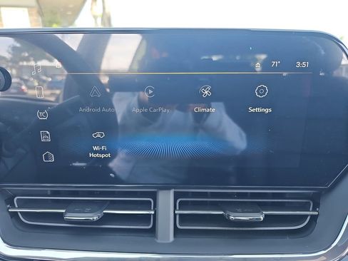 New 2026 Chevrolet Trax RS image 21