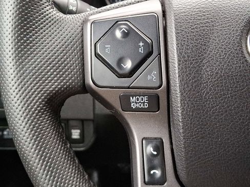 Used 2020 Toyota Tacoma TRD Off-Road image 21