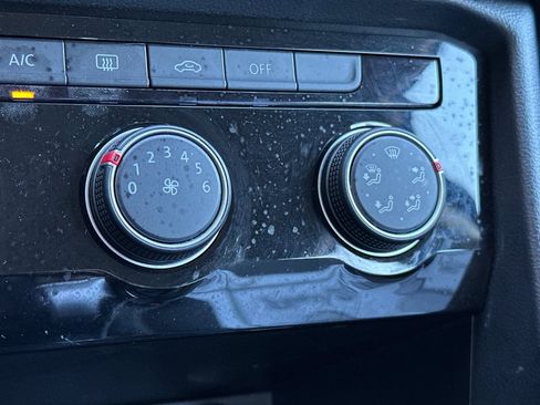 Used 2024 Volkswagen Taos S image 31