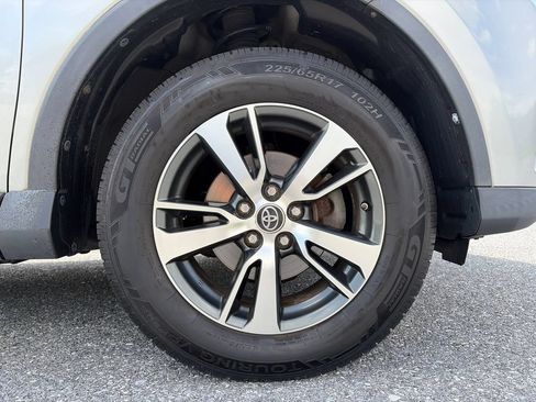 Used 2016 Toyota RAV4 XLE FWD image 28
