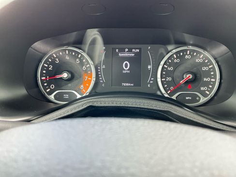 Used 2017 Jeep Renegade Sport w/ Power & Air Group AWD/4WD image 18