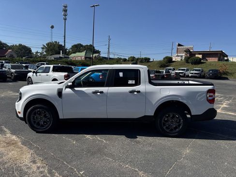 New 2025 Ford Maverick XLT image 8