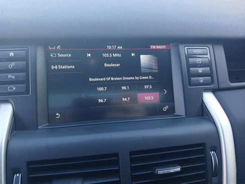 Used 2016 Land Rover Discovery Sport HSE image 27