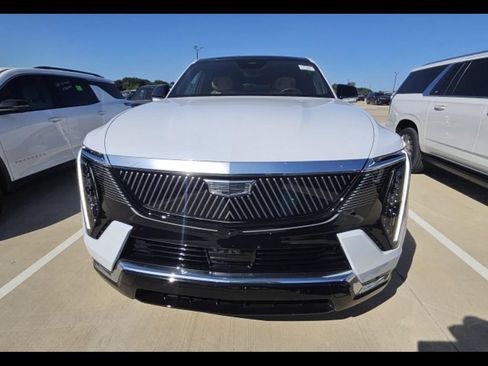 Used 2026 Cadillac Escalade IQ Luxury 2 AWD/4WD image 3