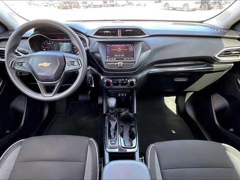 Used 2021 Chevrolet TrailBlazer LS image 14