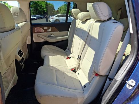 Certified 2022 Mercedes-Benz GLS 450 4MATIC image 7