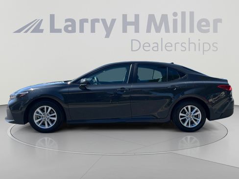 Used 2025 Toyota Camry LE FWD image 2