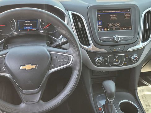 Used 2022 Chevrolet Equinox LT FWD image 13