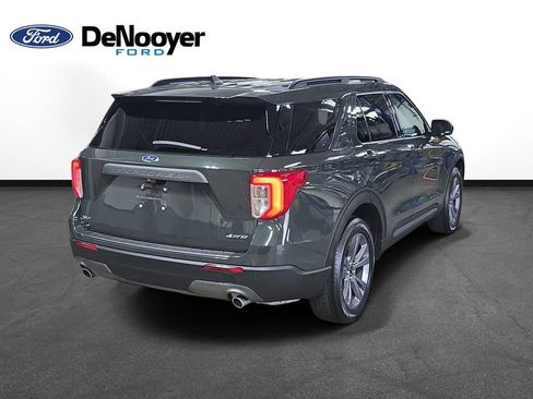 Used 2023 Ford Explorer XLT w/ Equipment Group 202A AWD/4WD image 7