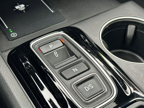 Certified 2025 Honda Pilot Elite image 23