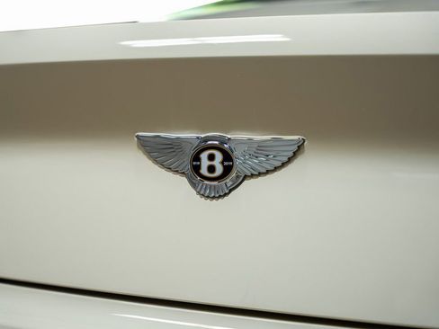 Used 2020 Bentley Continental GT image 16