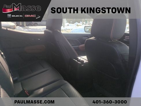 Certified 2023 GMC Canyon AT4 w/ AT4 Premium Package image 10