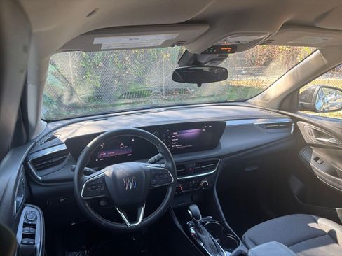 Used 2025 Buick Encore GX Preferred image 33