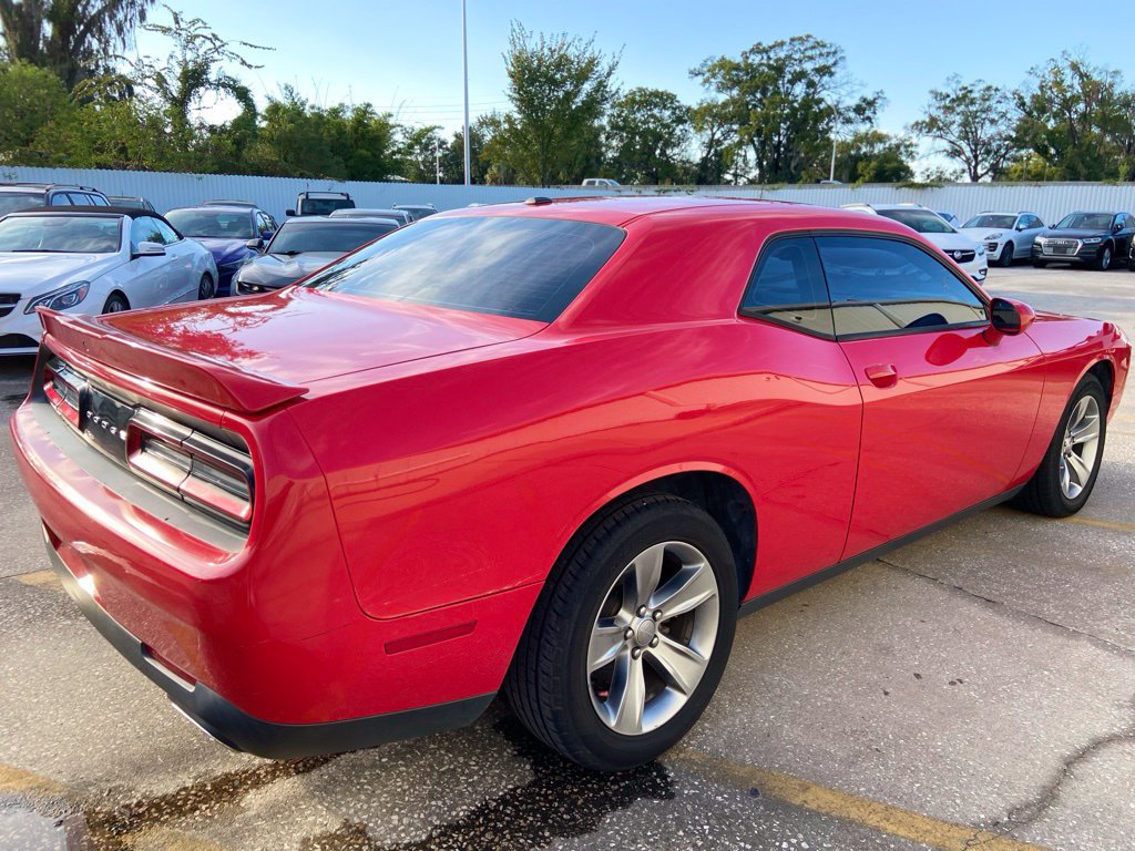 Used 2019 Dodge Challenger SXT RWD image 6
