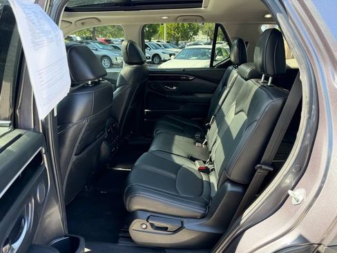 Used 2023 Honda Pilot Touring image 15