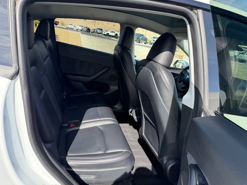 Used 2023 Tesla Model Y Long Range AWD/4WD image 16