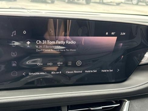New 2026 Buick Envista Sport Touring FWD image 18