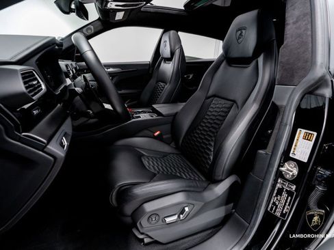 Used 2024 Lamborghini Urus S image 35