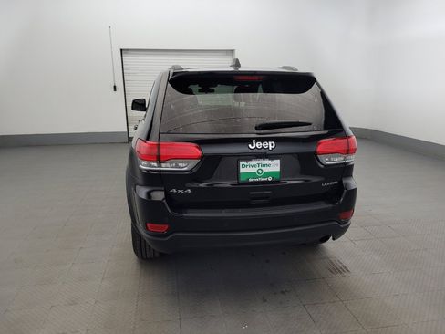 Used 2019 Jeep Grand Cherokee Laredo AWD/4WD image 6