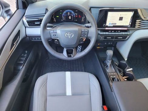 New 2026 Toyota Camry SE FWD image 8