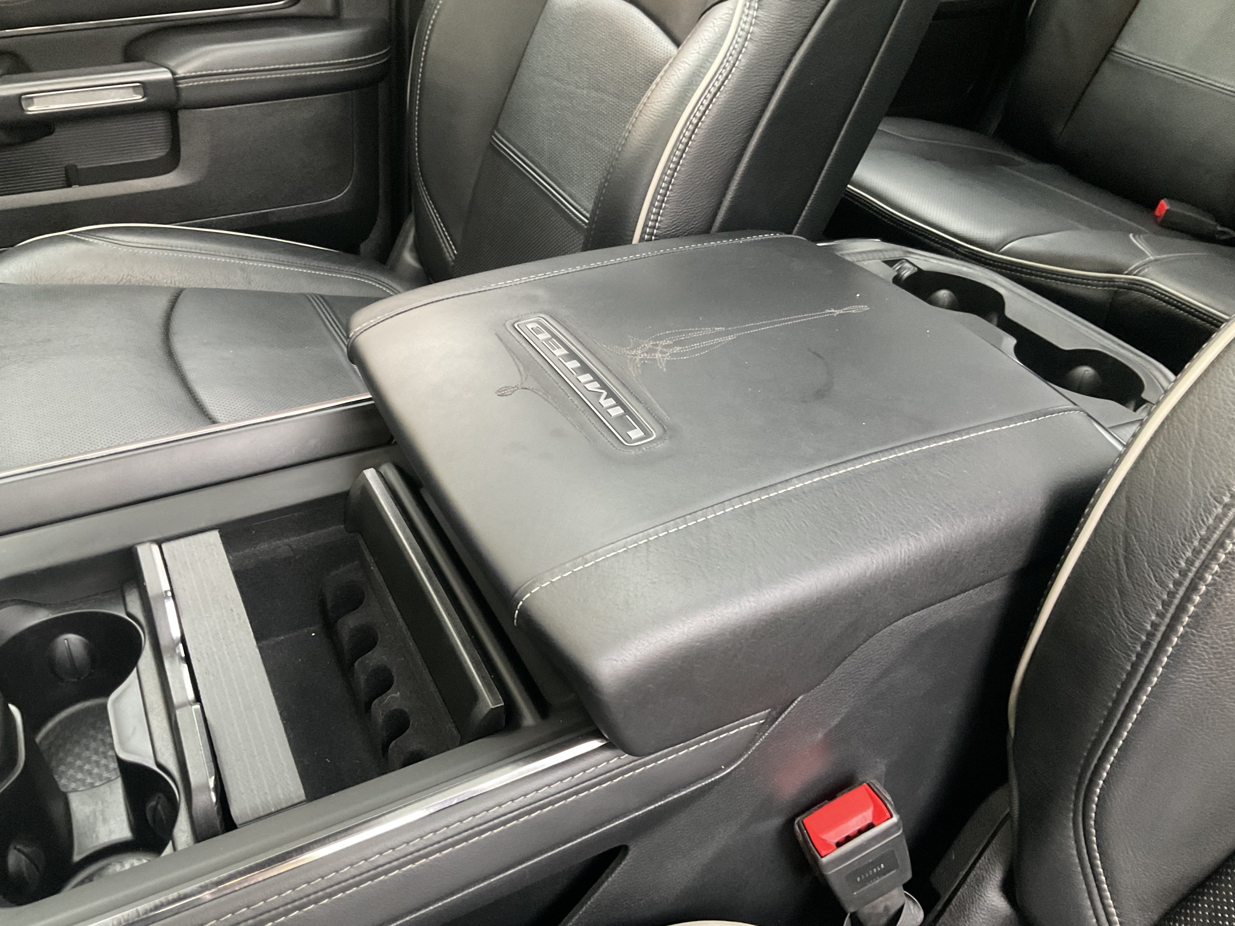 Used 2024 RAM 2500 Limited AWD/4WD image 23
