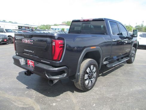 Used 2024 GMC Sierra 2500 Denali w/ Denali Reserve Package AWD/4WD image 5