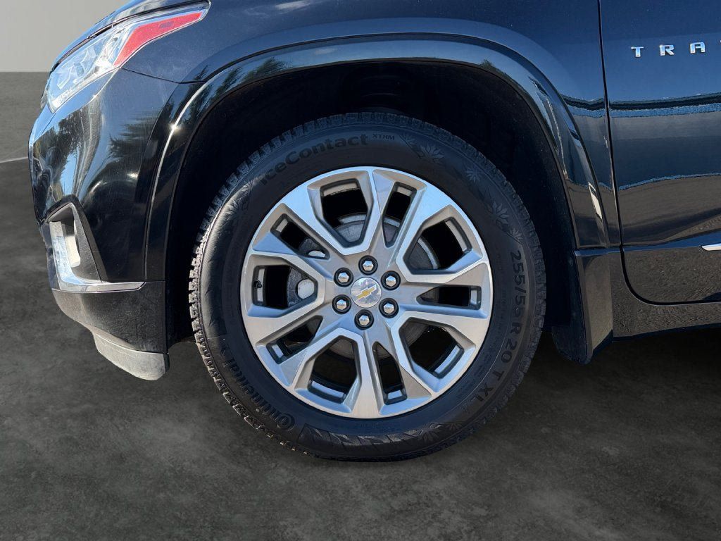 Used 2020 Chevrolet Traverse Premier AWD/4WD image 5